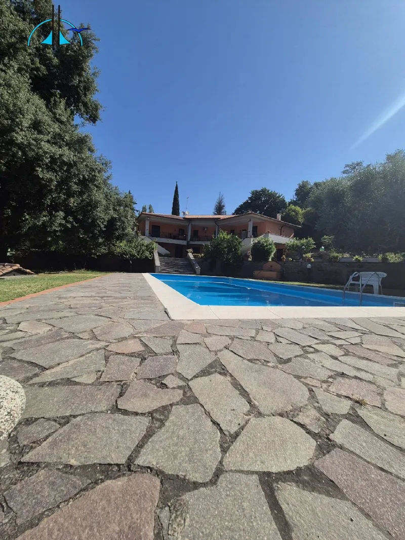 Villa in vendita a Montopoli di Sabina - foto 1