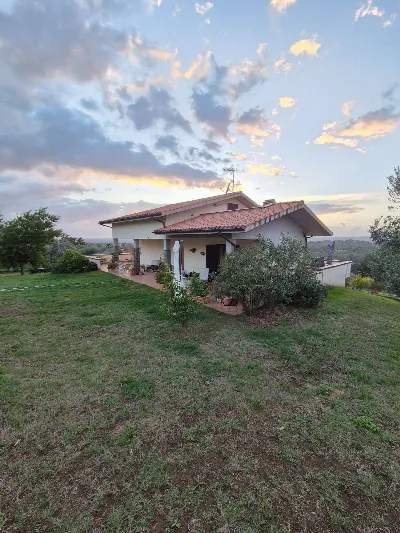 Villa in vendita a Fara in Sabina - foto 1