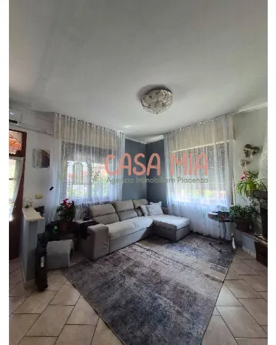 Villa in vendita a Castel San Giovanni - foto 2