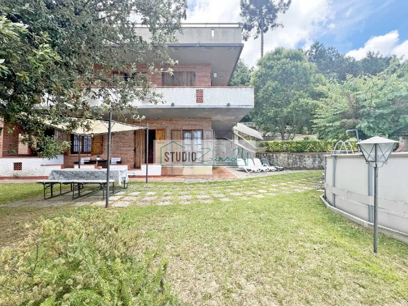 Villa in vendita a Camaiore - foto 1