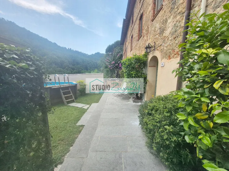 Casa Indipendente in vendita a Camaiore - foto 1