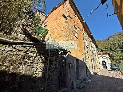 Casa Indipendente in vendita a Camaiore - foto 1