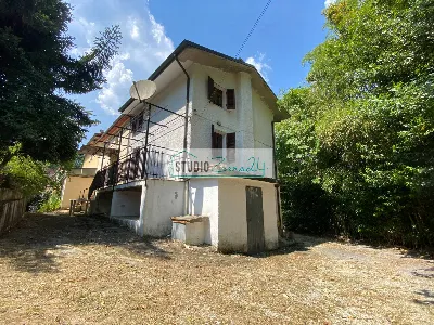 Casa Indipendente in vendita a Camaiore - foto 1