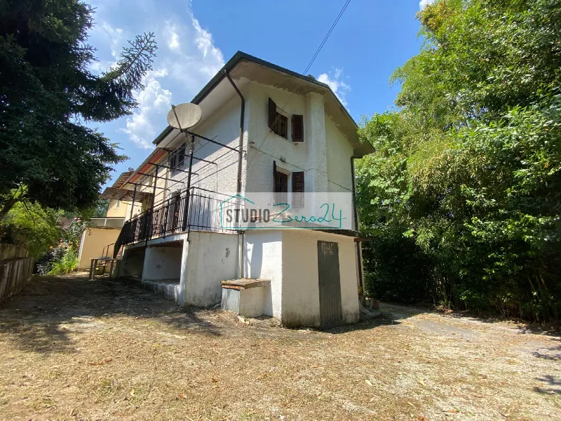 Casa Indipendente in vendita a Camaiore - foto 1