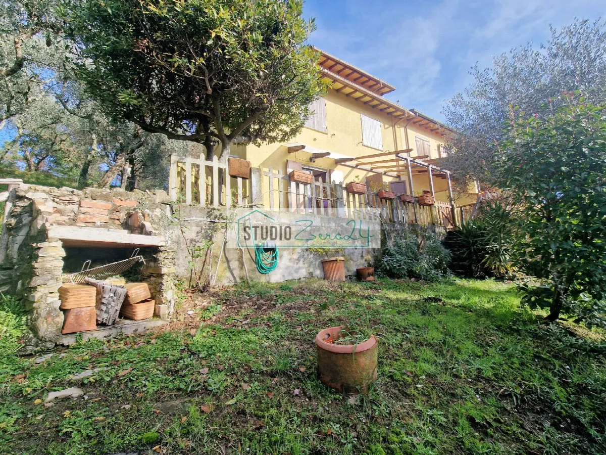 Casa Indipendente in vendita a Camaiore - foto 2
