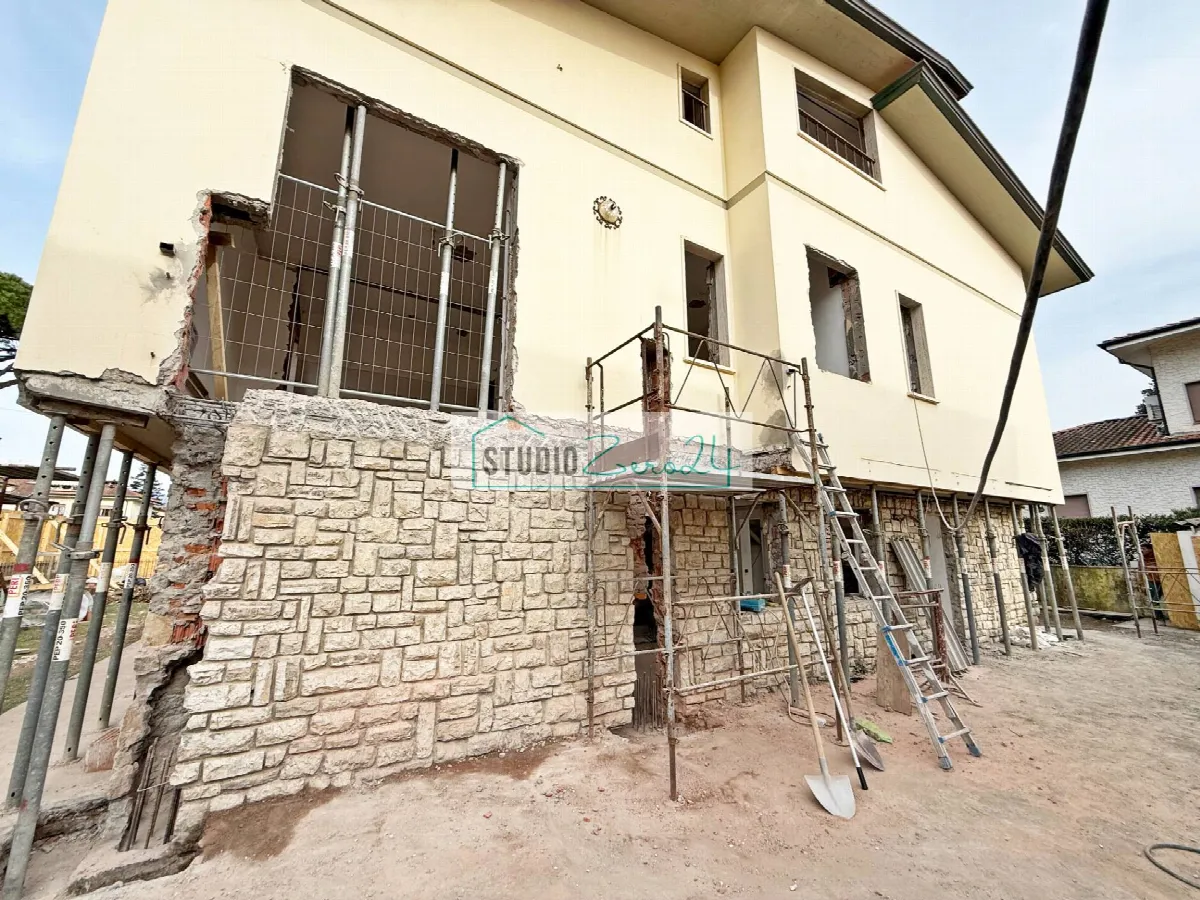 Casa Indipendente in vendita a Camaiore - foto 3