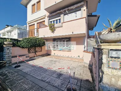 Casa Indipendente in vendita a Camaiore - foto 3