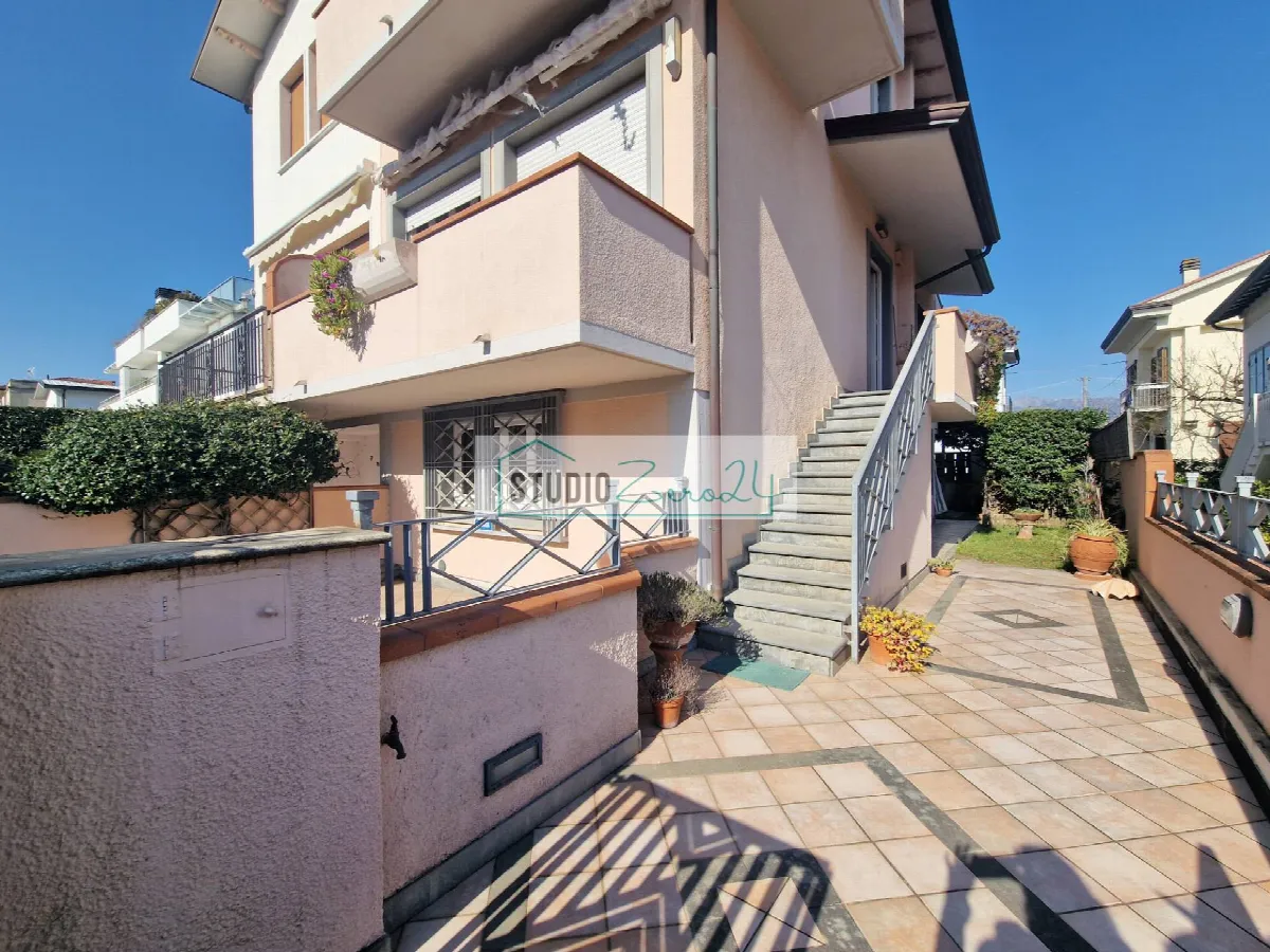 Casa Indipendente in vendita a Camaiore - foto 4