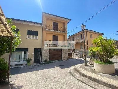 Casa Indipendente in vendita a Camaiore - foto 2