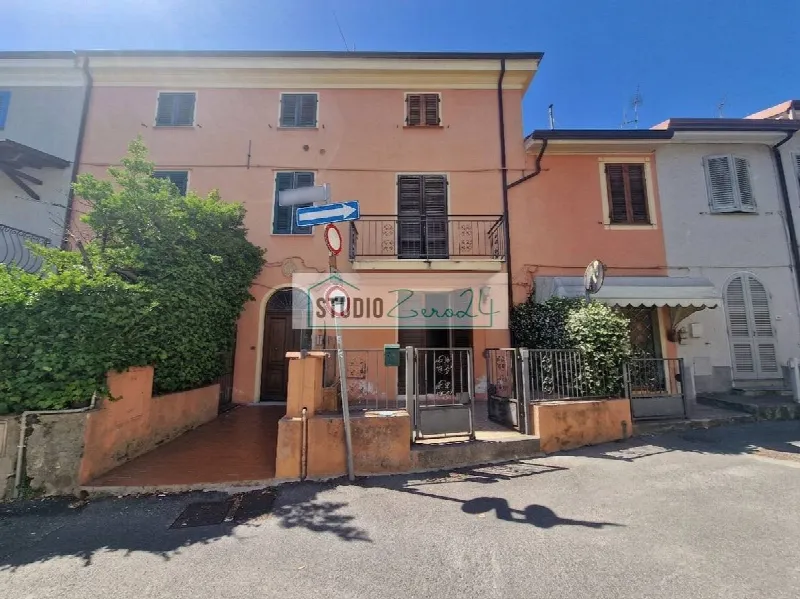 Casa Indipendente in vendita a Camaiore - foto 1