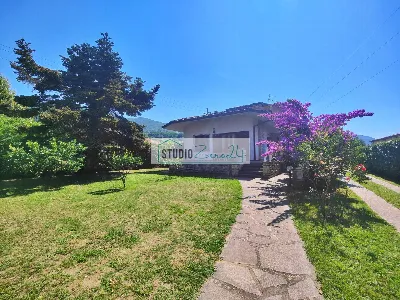 Villa in vendita a Pietrasanta - foto 1