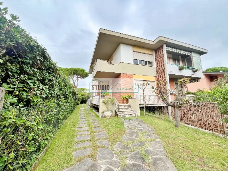 Casa Indipendente in vendita a Pietrasanta - foto 1
