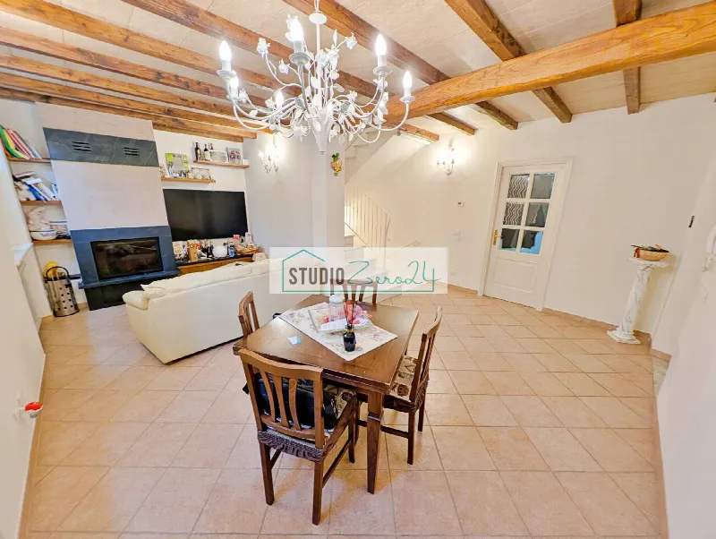 Casa Indipendente in vendita a Seravezza - foto 1