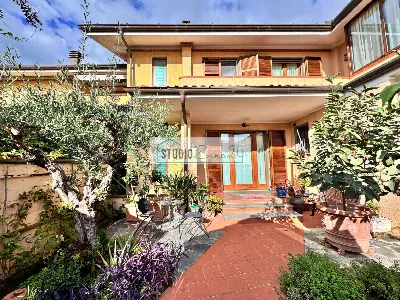 Villa a Pietrasanta
