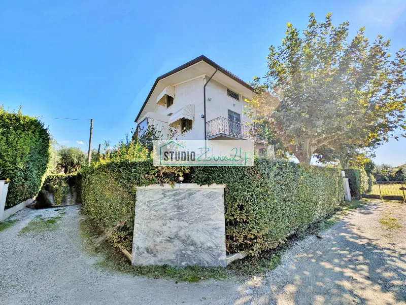 Villa in vendita a Seravezza - foto 1