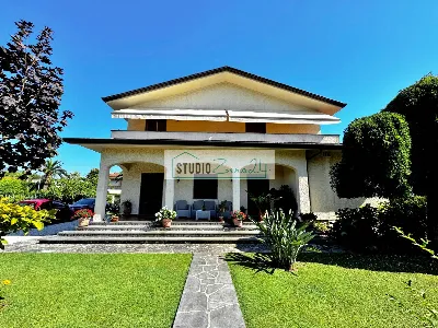 Villa in vendita a Forte dei Marmi - foto 1