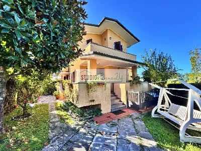 Casa Indipendente a Pietrasanta