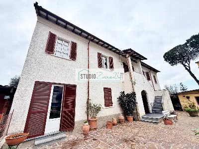 Villa in vendita a Pietrasanta - foto 1