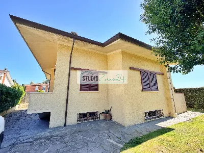 Villa in vendita a Pietrasanta - foto 1
