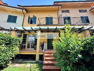 Villa a Pietrasanta