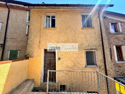 Casa Indipendente a Seravezza