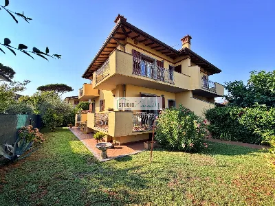 Casa Indipendente in vendita a Pietrasanta - foto 1