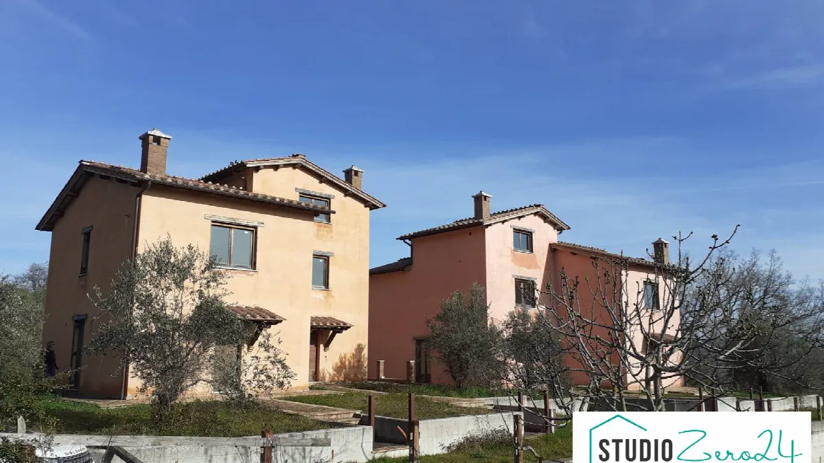 Casa Indipendente in vendita ad Avigliano Umbro - foto 2