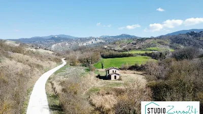 Rustico/Casale in vendita a Guardea - foto 2