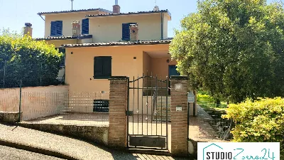 Casa Indipendente a Amelia