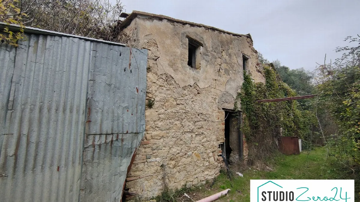Rustico/Casale in vendita a Amelia - foto 2
