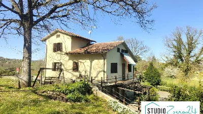 Villa in vendita a Montecchio - foto 1