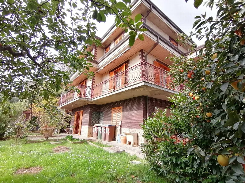 Villa in vendita a Deruta - foto 1