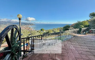 Villa in vendita a Diano Marina - foto 1
