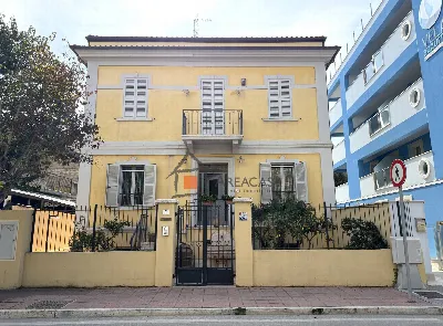 Villa in vendita a Grottammare - foto 1