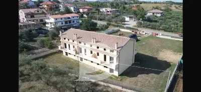 Rustico/Casale in vendita a Collecorvino - foto 3
