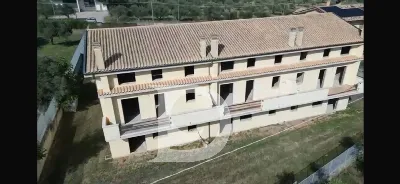 Rustico/Casale in vendita a Collecorvino - foto 8