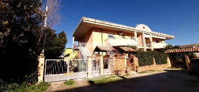 Casa Indipendente in vendita a Loreto Apru... - foto 1