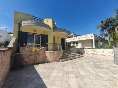 Villa in vendita a Taviano - foto 1