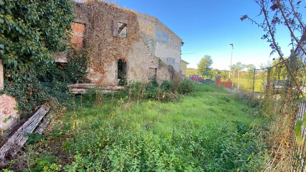 Rustico/Casale in vendita a Felino - foto 2