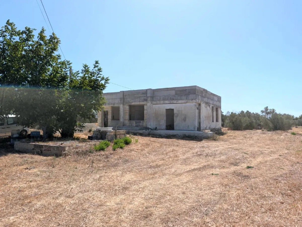 Rustico/Casale in vendita a Parabita - foto 2