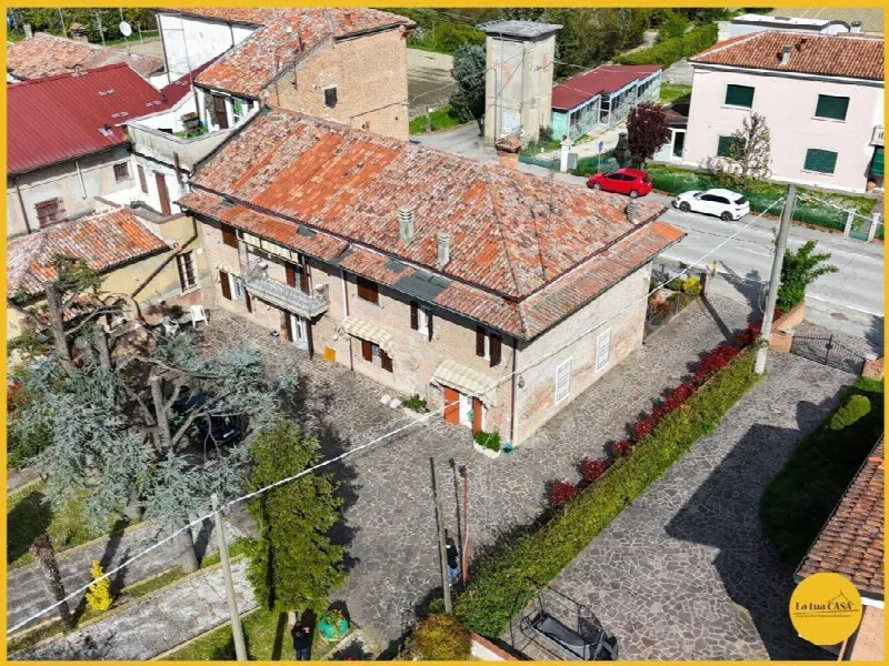 Villa in vendita ad Argenta - foto 1