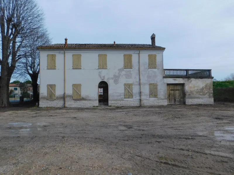 Rustico/Casale in vendita a Ravenna, Fosso Ghiaia, Castiglione, San Zaccaria - foto 1