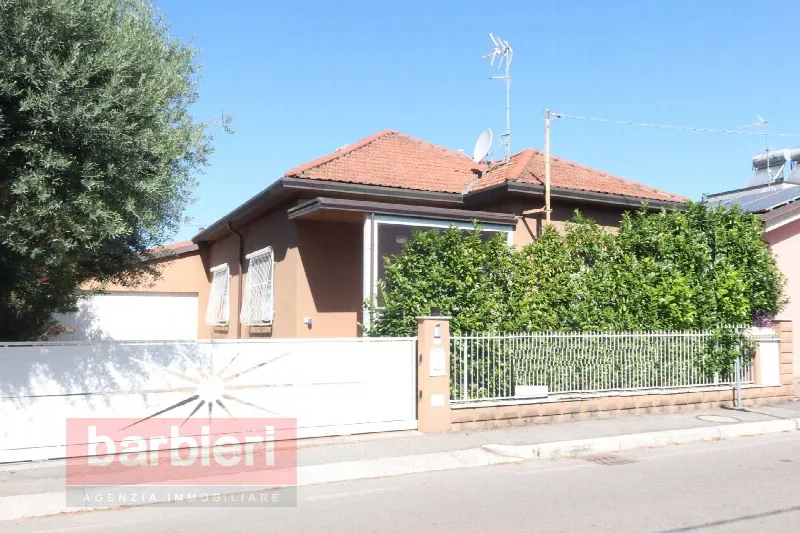 Villa in vendita a Cesena, Sant'egidio, Vigne, Villa Chiaviche, Calabrina, Gattolino, San Giorgio - foto 1