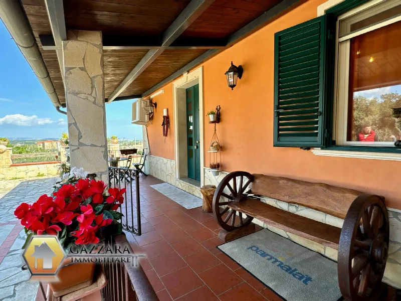 Villa in vendita a Canicattini Bagni - foto 1
