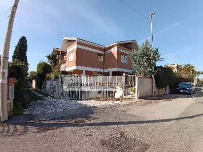 Villa in vendita a Anzio - foto 1
