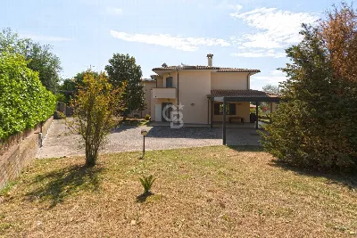 Villa in vendita a Vetralla - foto 1