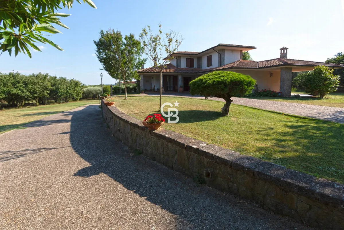Villa in vendita a Caprarola - foto 3