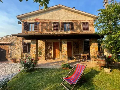 Rustico/Casale in vendita a Rosignano Mari... - foto 1