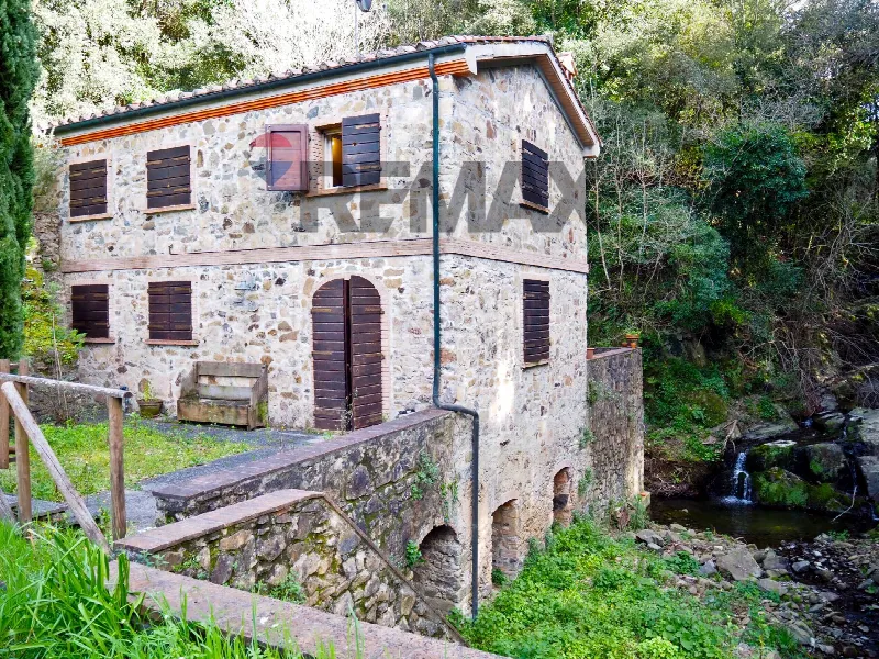 Rustico/Casale in vendita a Castagneto Carducci - foto 1