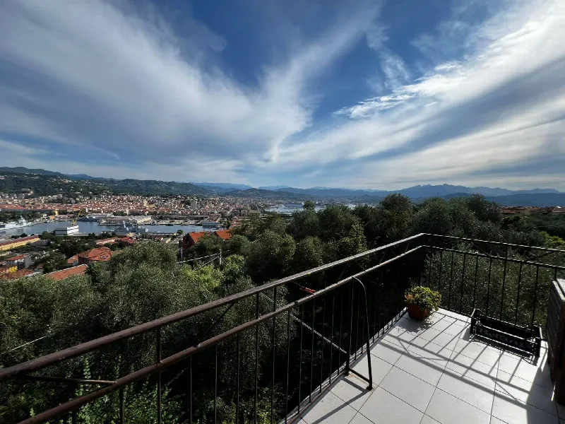 Casa Indipendente in vendita a La Spezia, Fabiano, Marola, Litoranea - foto 1
